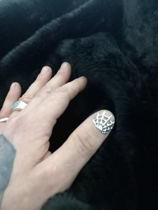 Custom made spider web nails